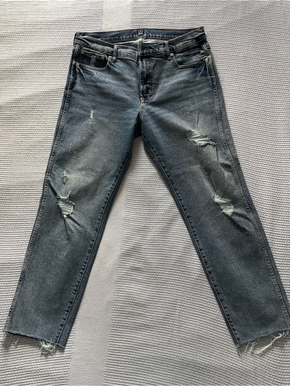 GAP Women’s Straight-Leg Distressed Jeans in Faded Blue